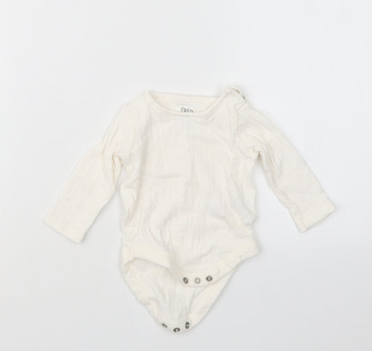 F&F Girls White   Babygrow One-Piece Size 0-3 Months