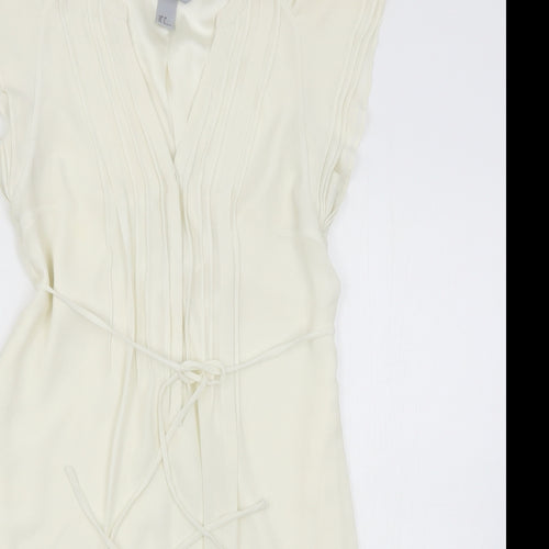 H&M Womens White   Mini  Size 6