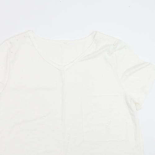 Preworn Womens White   Basic T-Shirt Size M  - hole pattern
