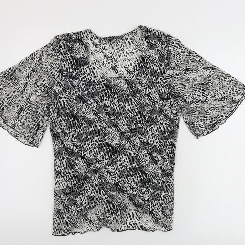 Saloos Womens Black Animal Print  Basic T-Shirt Size M