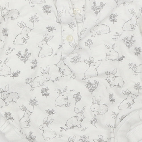 TU Baby White   Babygrow One-Piece Size 3-6 Months