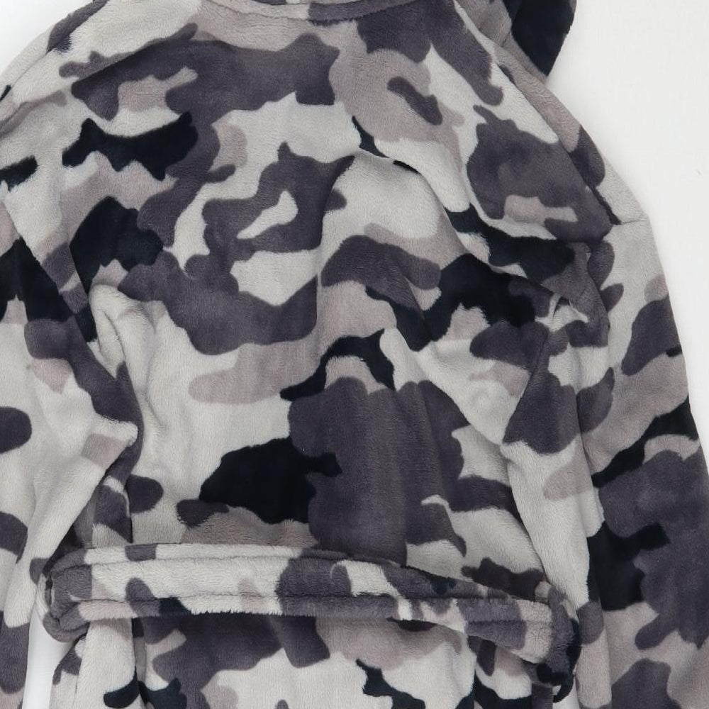 Marks and Spencer Boys Grey Camouflage   Robe Size 8-9 Years  - Dressing Gown