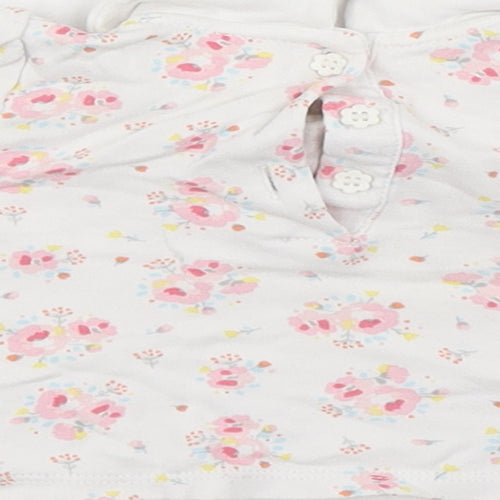 Mini Club Girls White Floral  Basic T-Shirt Size Newborn