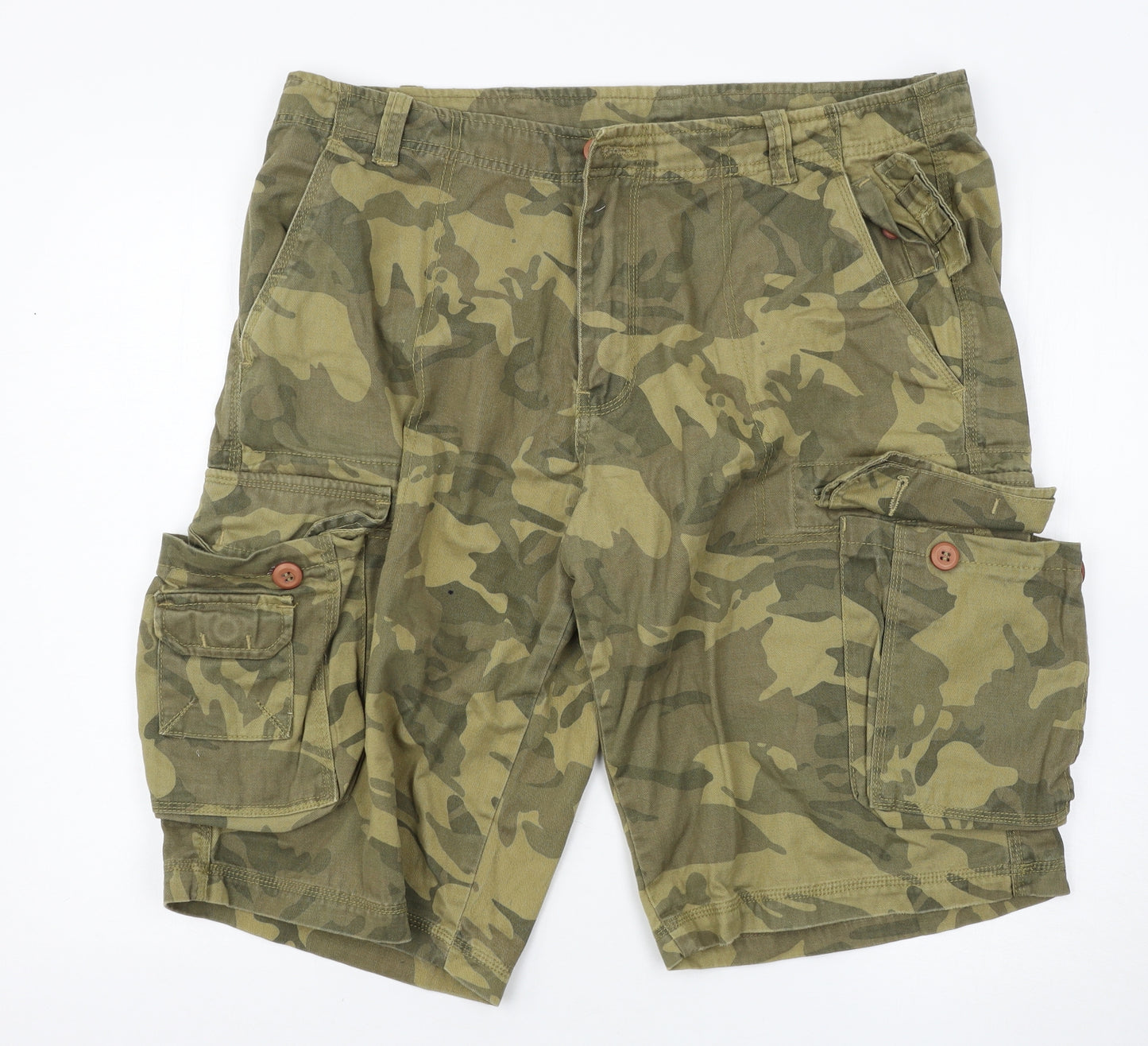 South Bay Mens Green Camouflage  Cargo Shorts Size 38
