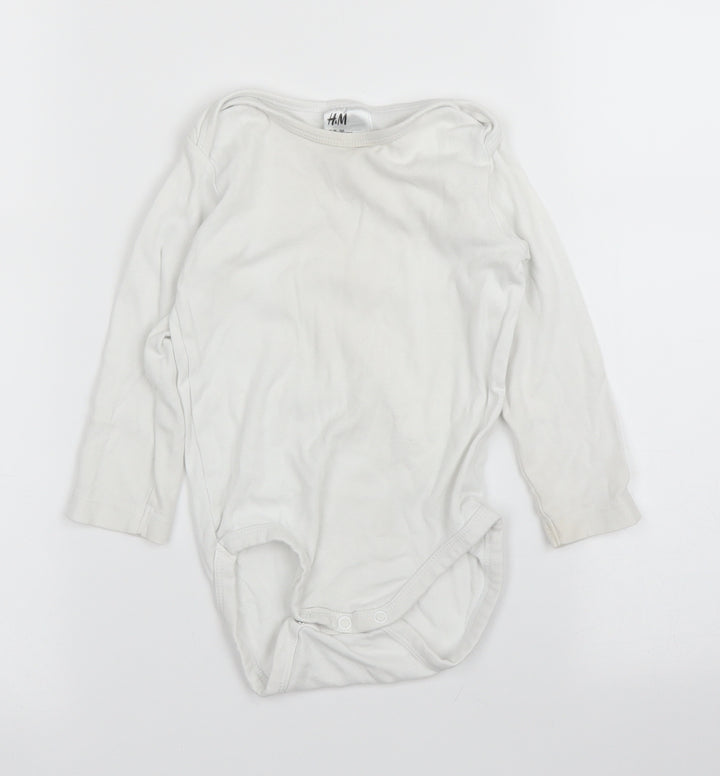 H&M Baby White   Babygrow One-Piece Size 12 Months