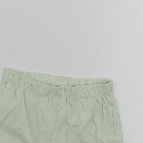 TU Girls Green   Sweat Shorts Size 5-6 Years
