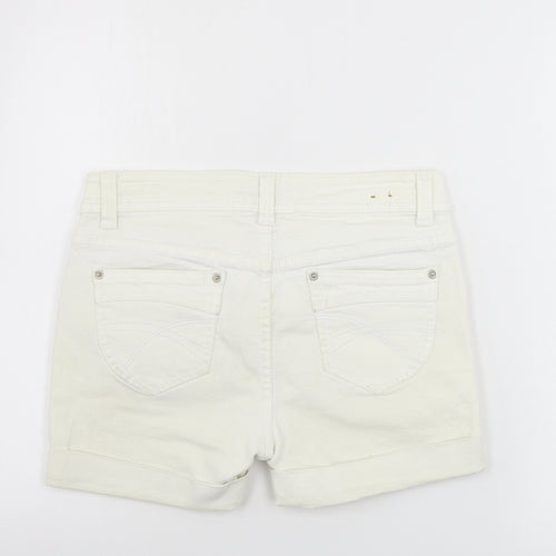 Preworn Womens Ivory   Cut-Off Shorts Size 10