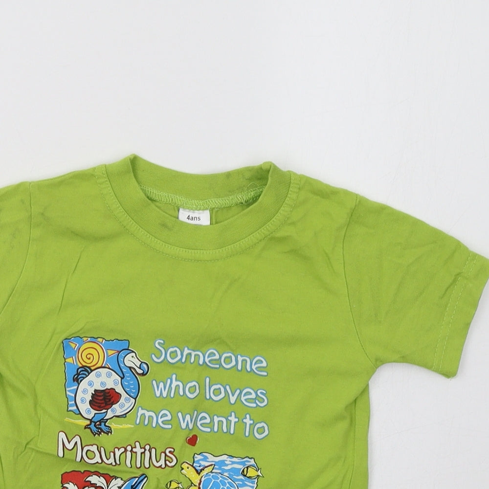 Preworn Girls Green   Basic T-Shirt Size 4 Years  - Mauritius