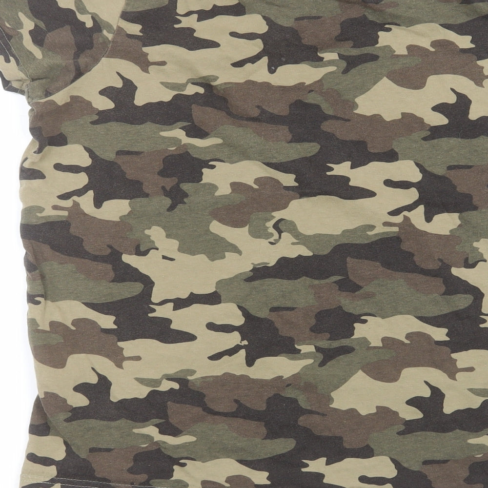 Primark Boys Green Camouflage  Basic T-Shirt Size 12-13 Years
