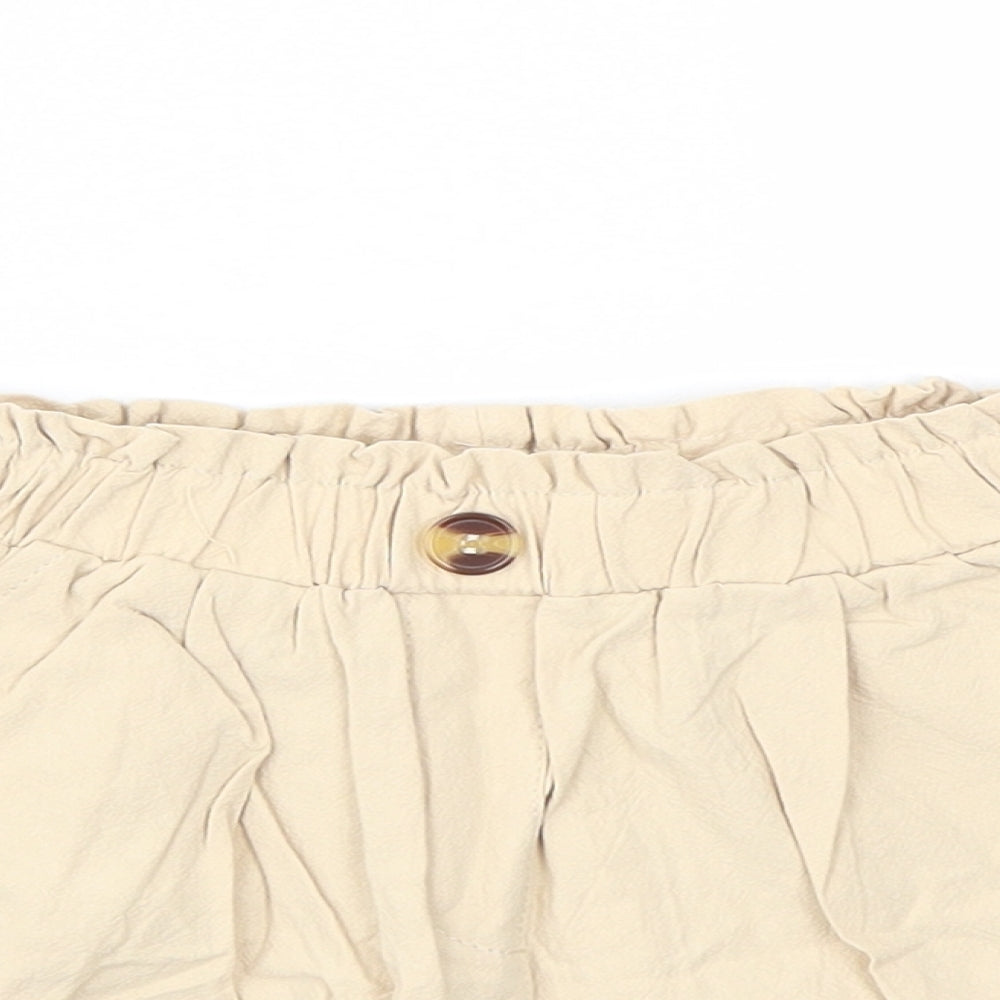 Preworn Girls Beige   Cut-Off Shorts Size 5-6 Years