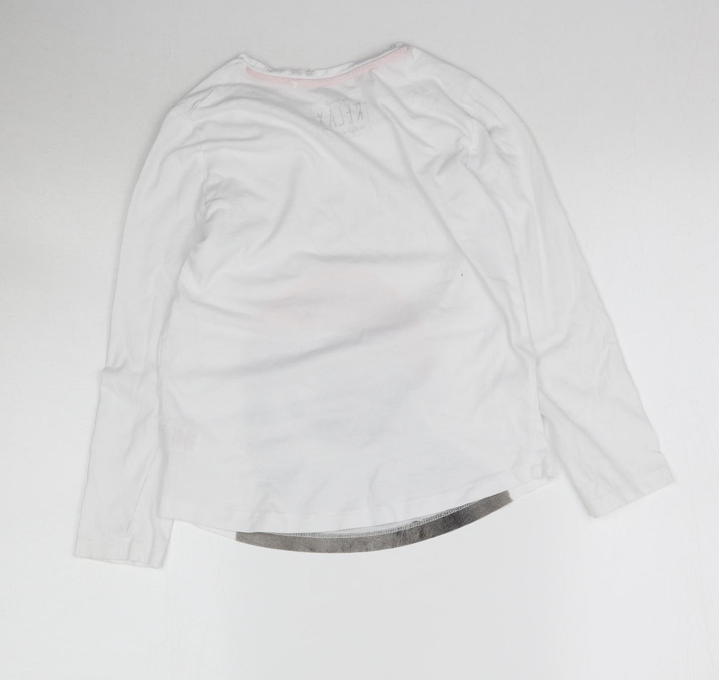 Peacocks Girls White   Basic T-Shirt Size 10-11 Years  - Christmas Penguin