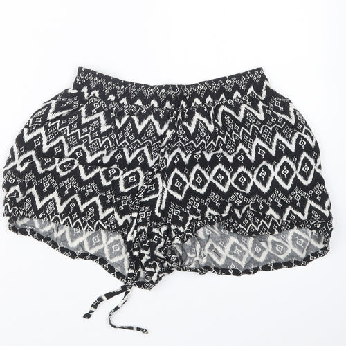 BeBop Womens Black Geometric  Bermuda Shorts Size M