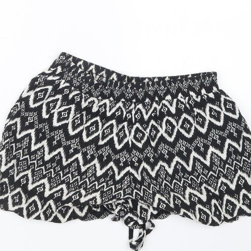 BeBop Womens Black Geometric  Bermuda Shorts Size M