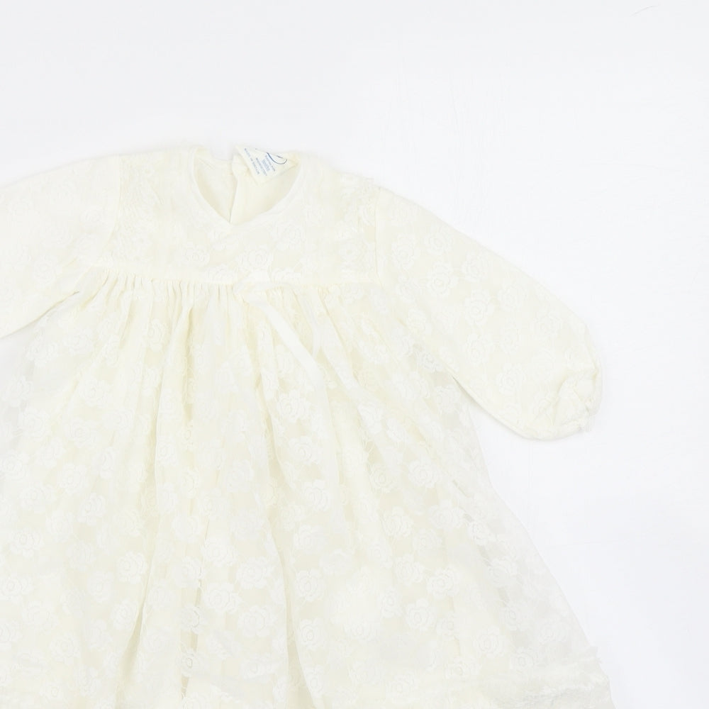 Boots Girls Ivory   Maxi  Size 9-12 Months