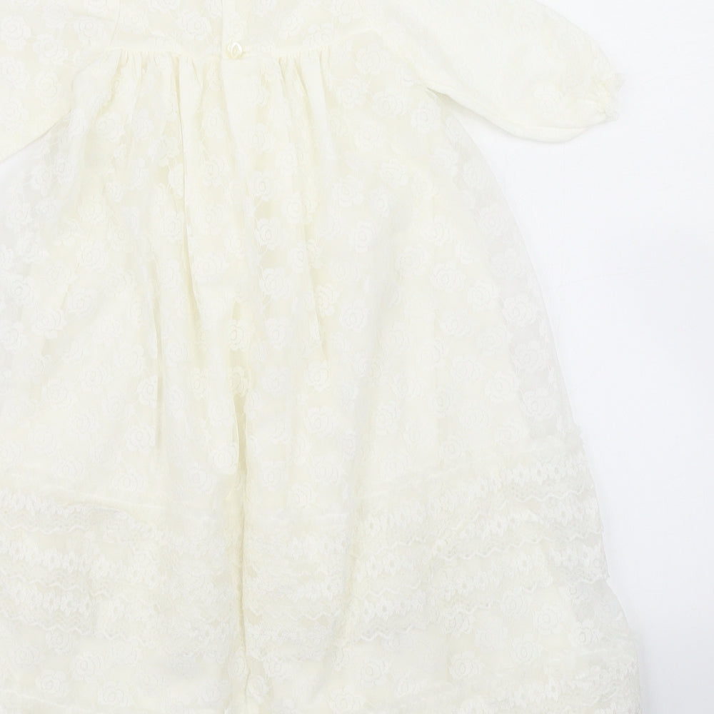 Boots Girls Ivory   Maxi  Size 9-12 Months