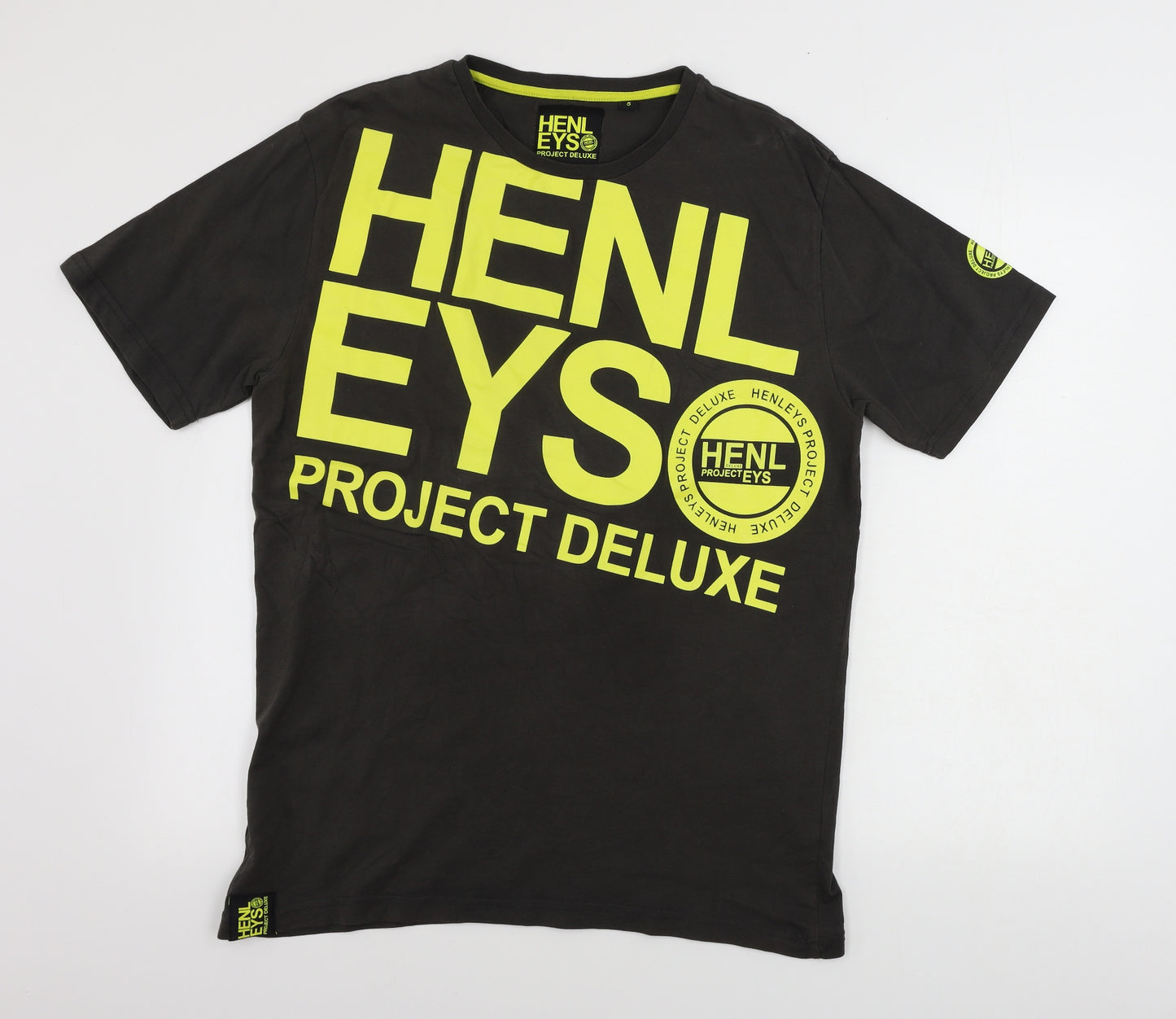 Henleys  Mens Brown    T-Shirt Size XL