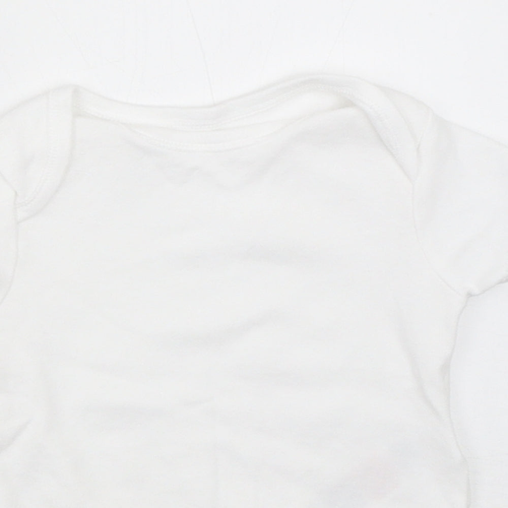 Primark Baby White   Babygrow One-Piece Size 3-6 Months