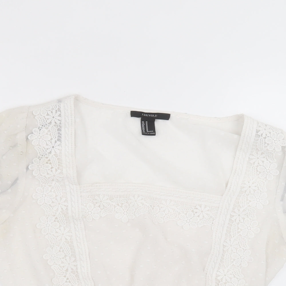 FOREVER 21 Womens White   Basic T-Shirt Size M