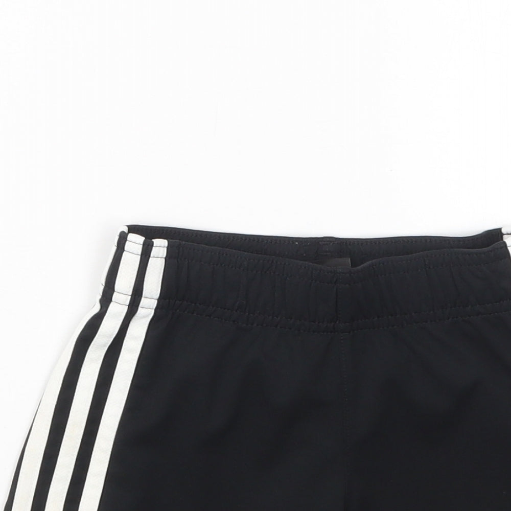 adidas Boys Black   Sweat Shorts Size 5-6 Years