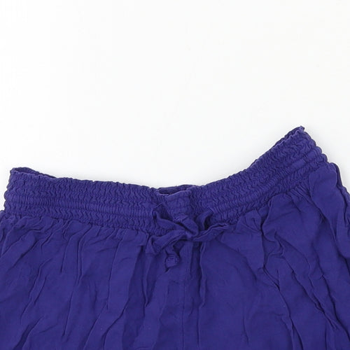 Preworn Girls Blue   Sweat Shorts Size 10 Years