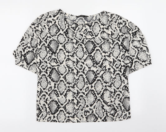 Front view of F&F women’s multicoloured geometric basic t-shirt, size UK 10