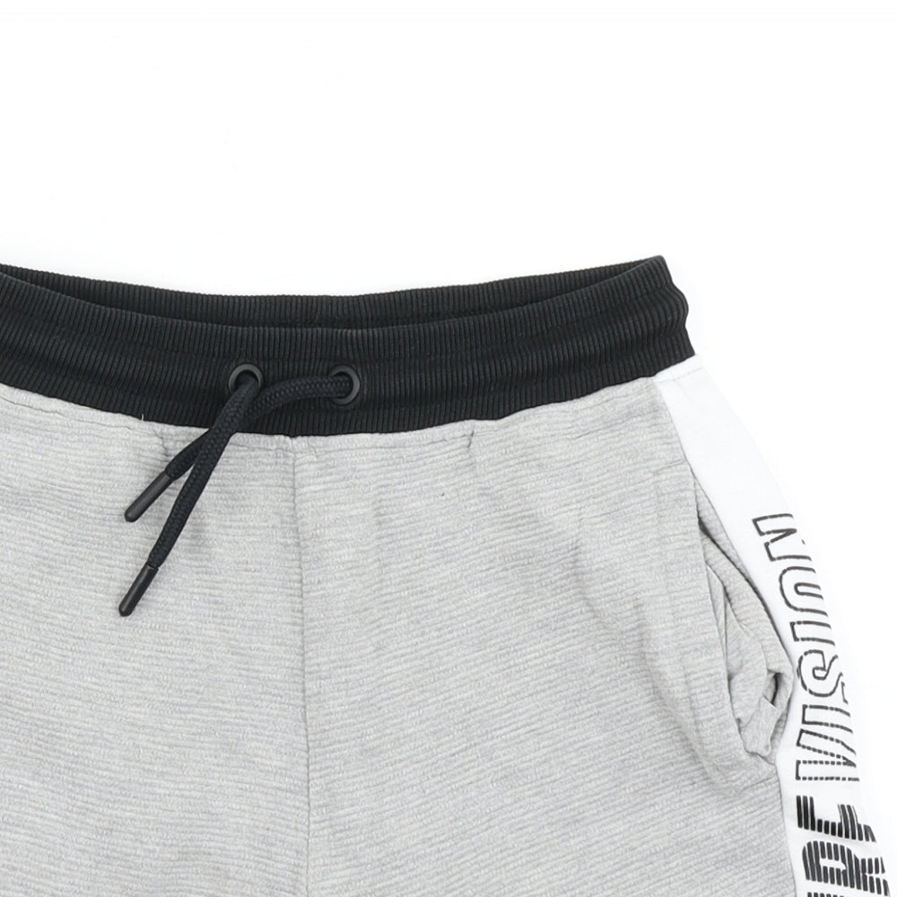 Nutmeg Boys Grey   Sweat Shorts Size 9-10 Years