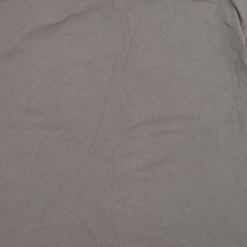 Gildan Mens Grey    T-Shirt Size 2XL