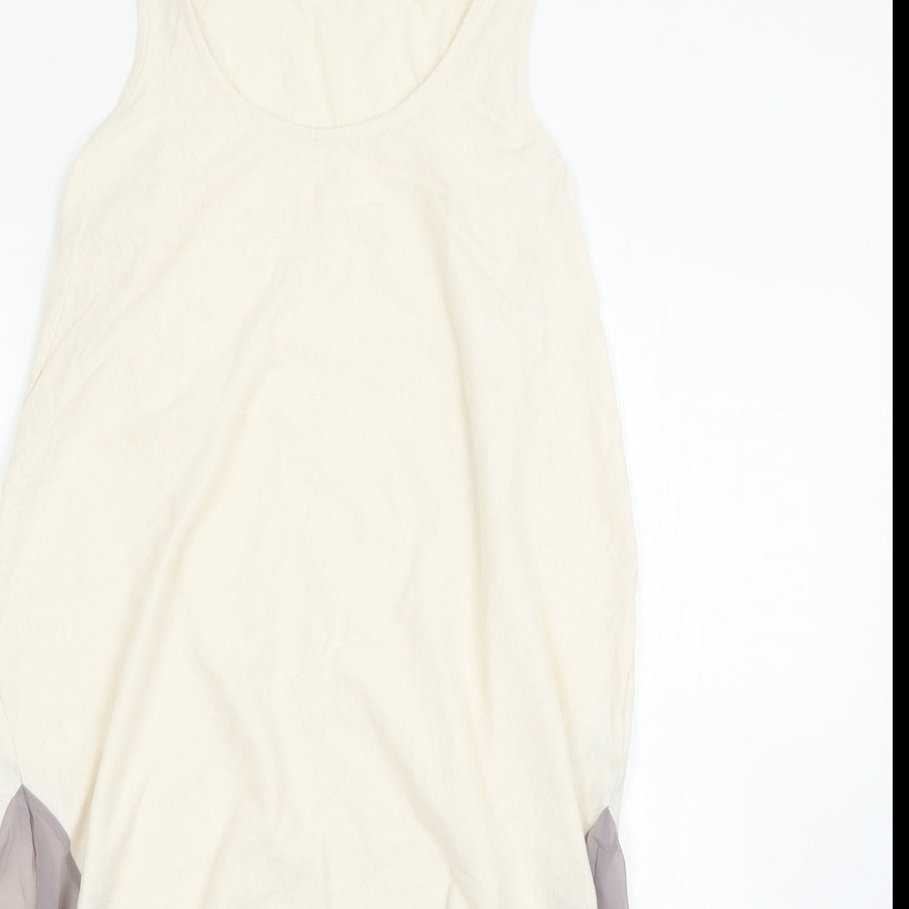 Great plains Womens White   Basic Tank Size M