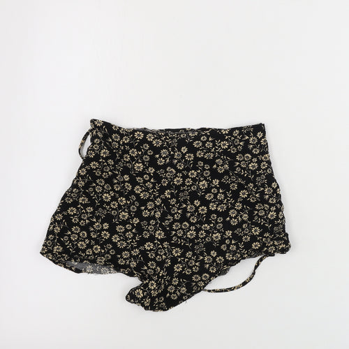 FOREVER 21 Womens Black Floral  Sweat Shorts Size XS