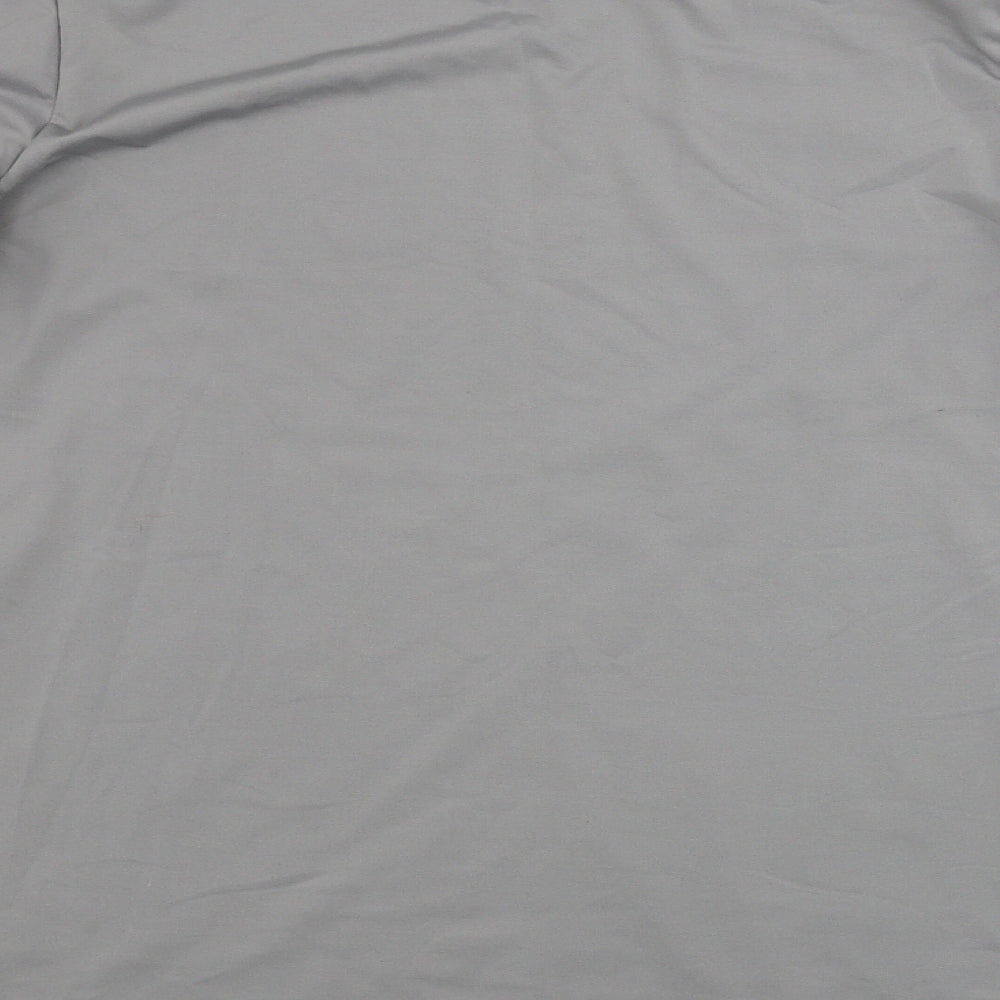 Preworn Mens Grey    T-Shirt Size M