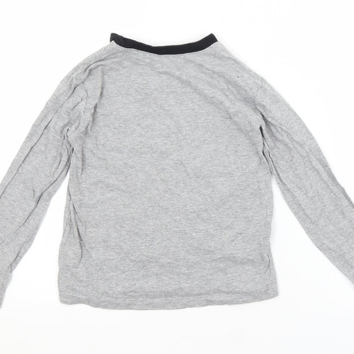 Preworn Boys Grey   Basic T-Shirt Size 6-7 Years