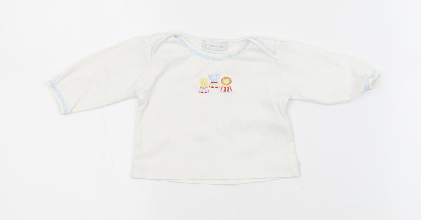 Magnolia Baby White   Basic T-Shirt Size 0-3 Months
