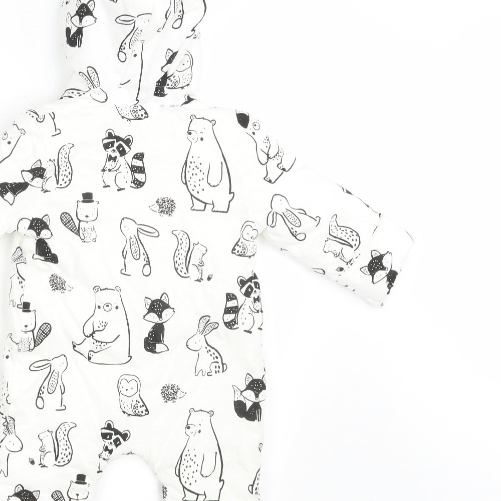 George Baby White Animal Print  Babygrow One-Piece Size 6-9 Months  - Inside Leg 10 Inches