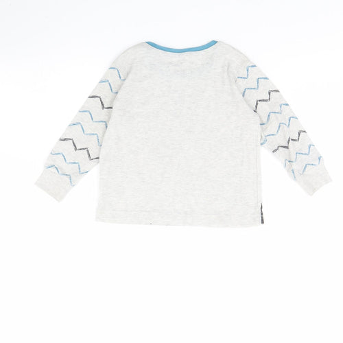 Preworn Baby Grey   Basic T-Shirt Size 12 Months