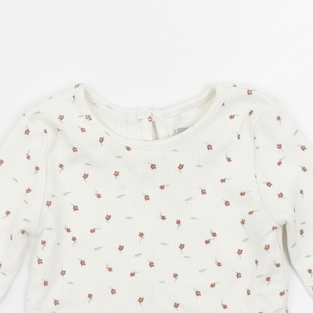 Primark Girls White Floral  Basic T-Shirt Size 6-9 Months