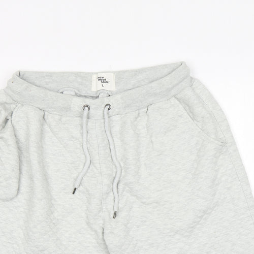 Cedar Wood State Mens White   Sweat Shorts Size L