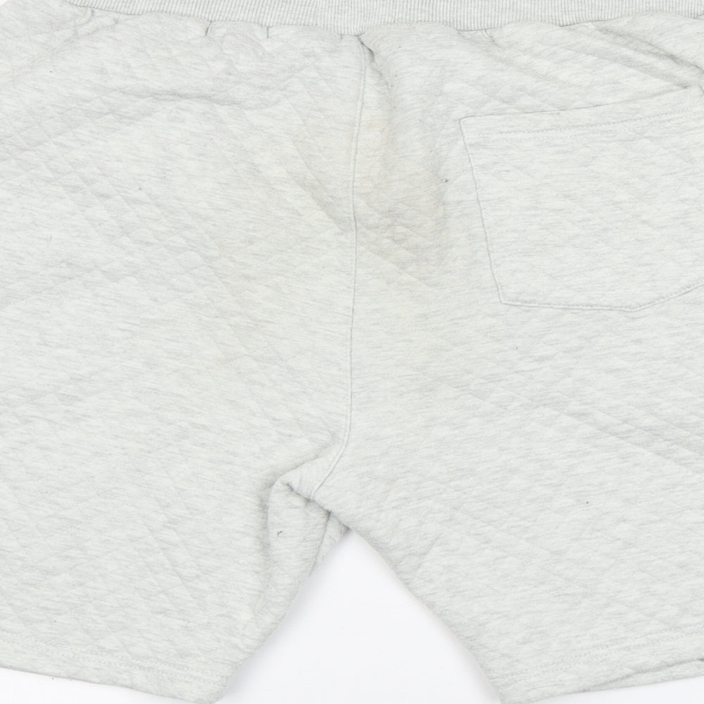 Cedar Wood State Mens White   Sweat Shorts Size L