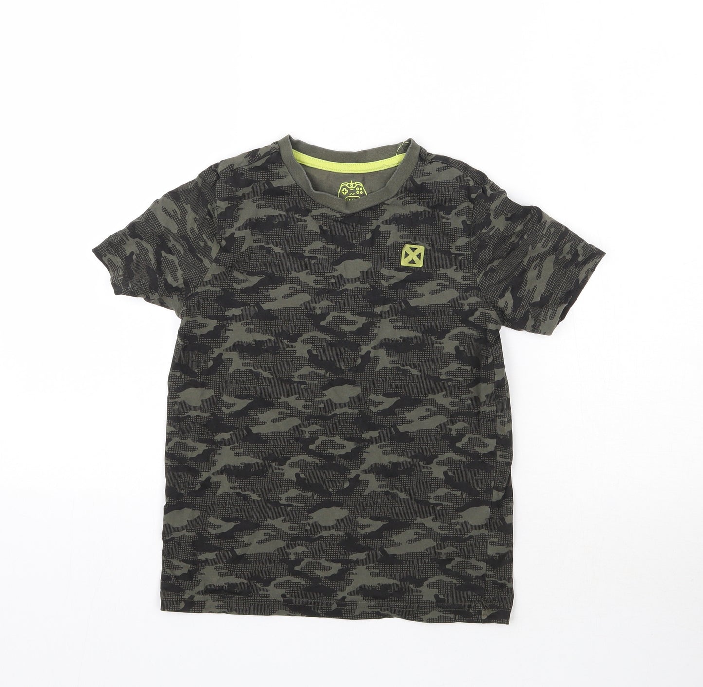 F&F Boys Green Camouflage  Basic T-Shirt Size 7-8 Years