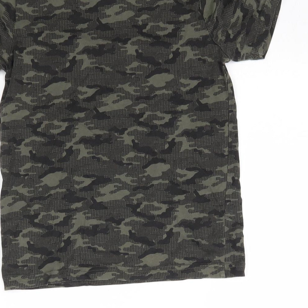 F&F Boys Green Camouflage  Basic T-Shirt Size 7-8 Years