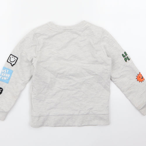 F&F Boys Grey   Pullover Hoodie Size 5-6 Years