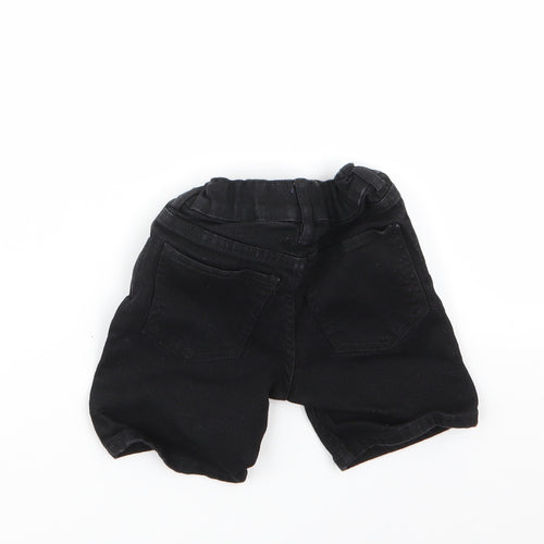 PREWORN  Boys Black   Chino Shorts Size 2-3 Years