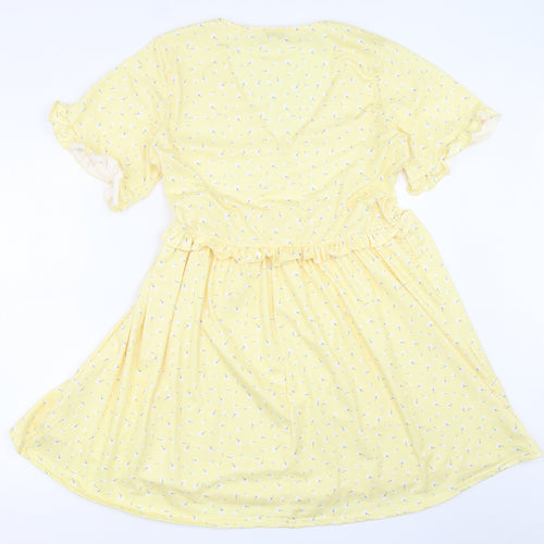 In the Style Womens Yellow  Polyester Fit & Flare  Size 12  V-Neck