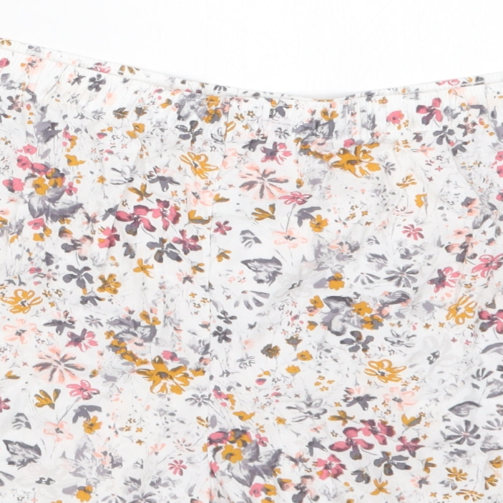 Marks and Spencer Womens White Floral  Capri Sleep Shorts Size 14