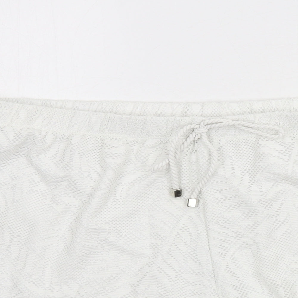 TU Womens White   Sweat Shorts Size 16