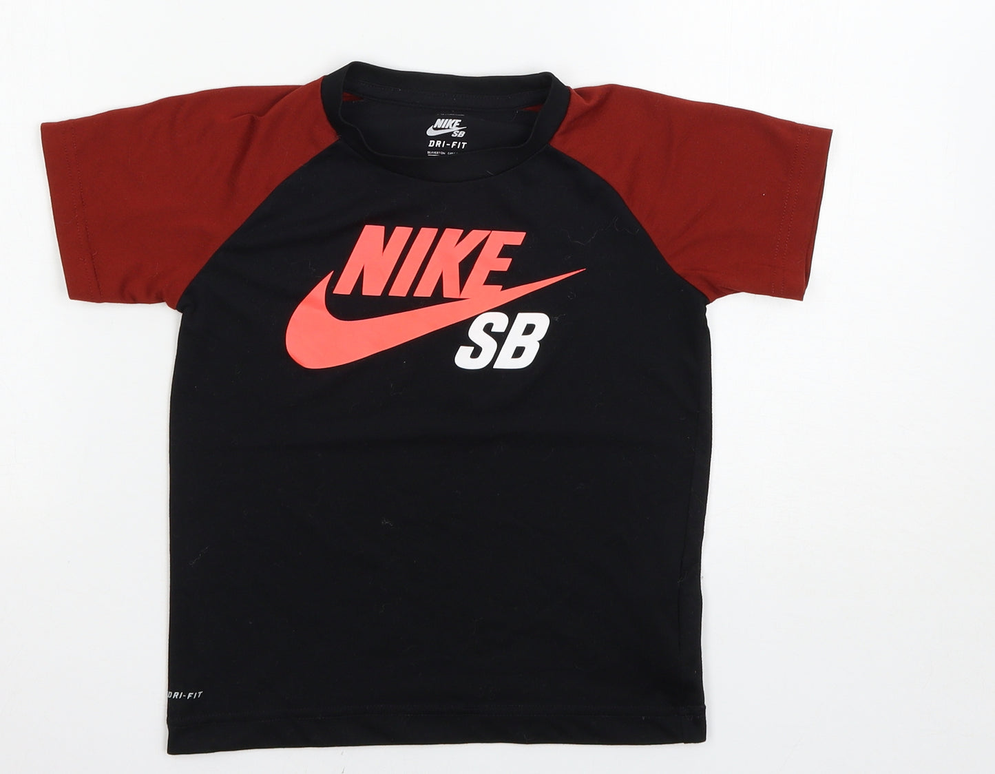 Nike Boys Black   Basic T-Shirt Size 6-7 Years