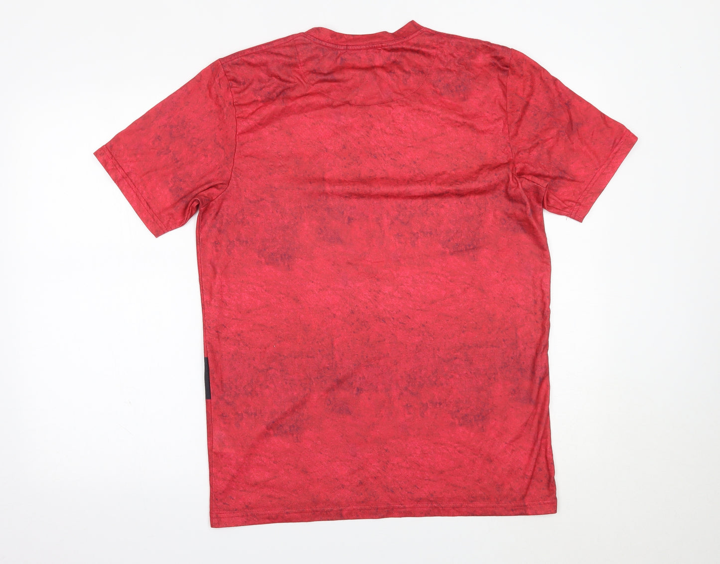 Avenue Mens Red    T-Shirt Size M