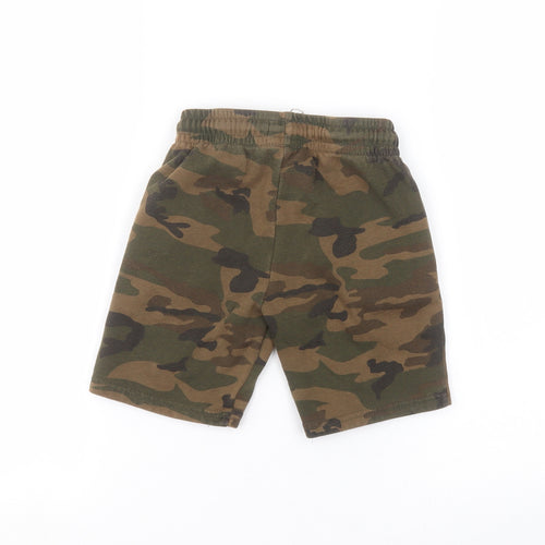 Primark Boys Green Camouflage  Sweat Shorts Size 5-6 Years