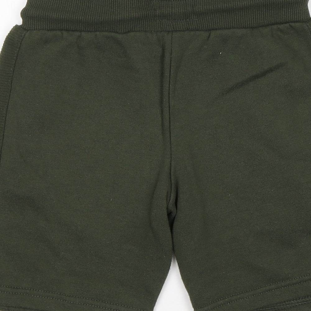 Primark Boys Green   Sweat Shorts Size 6-7 Years