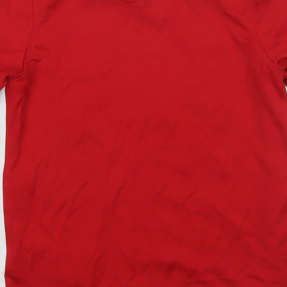 Nike Boys Red   Basic T-Shirt Size 6-7 Years  - Liverpool FC