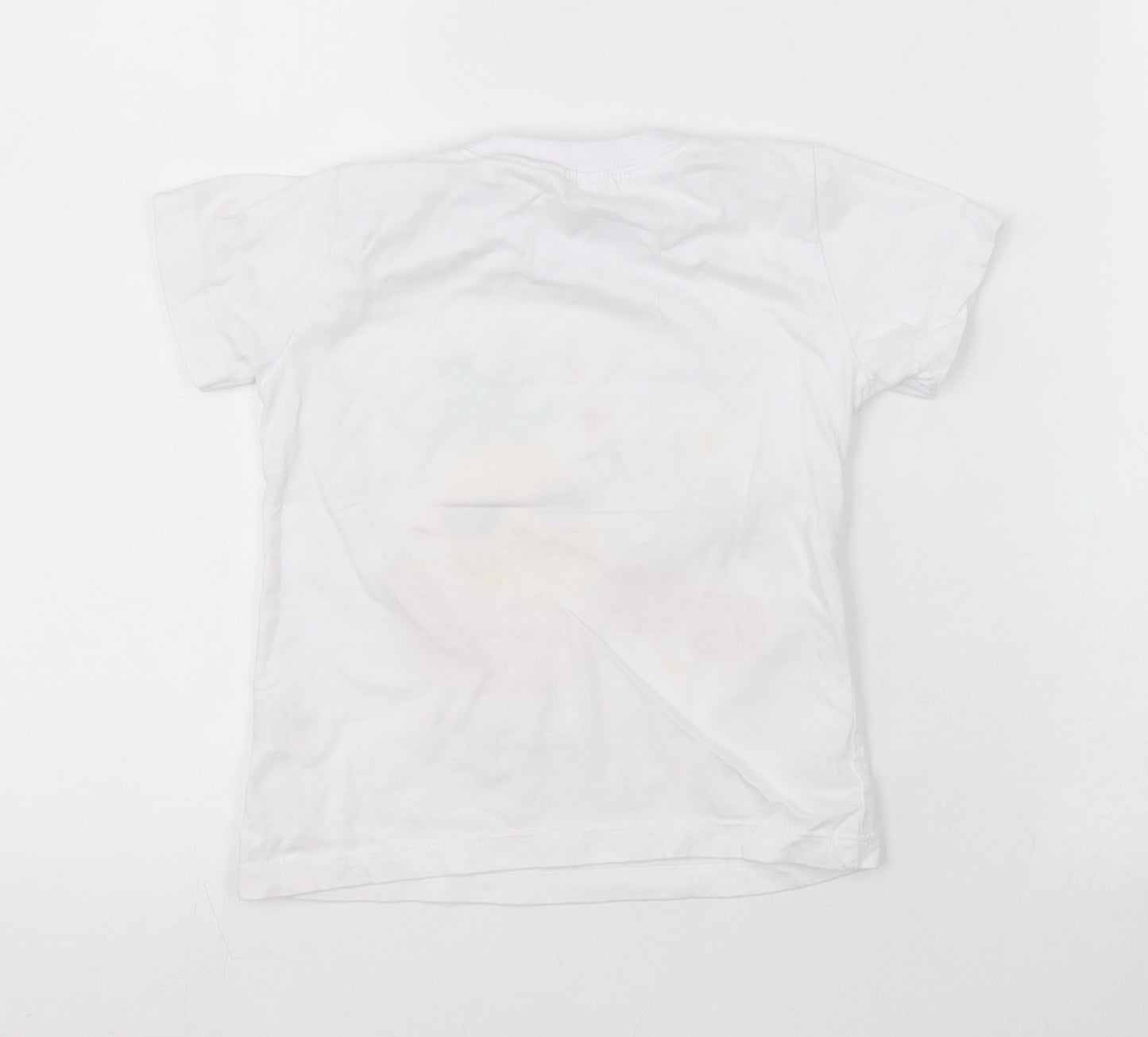 Preworn Girls White   Basic T-Shirt Size 5-6 Years